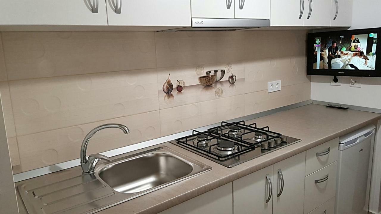Ferienwohnung Garsoniera Jad Tîrgu Ocna Exterior foto